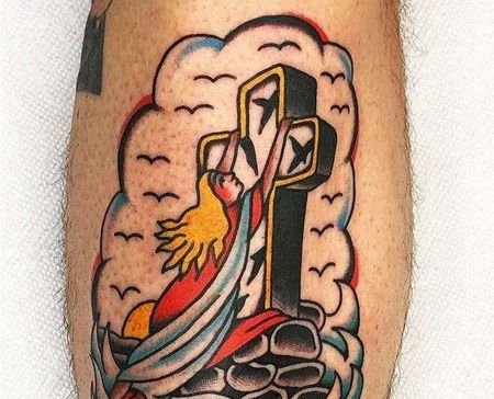 Old School小腿十字架女人纹身图案