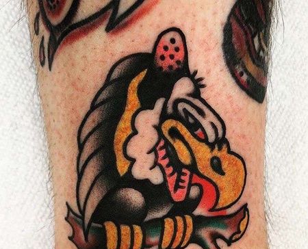 Old School小腿秃鹫纹身图案