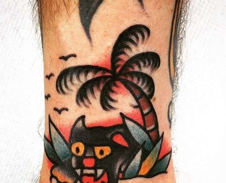 Old School大臂黑豹椰子树纹身图案