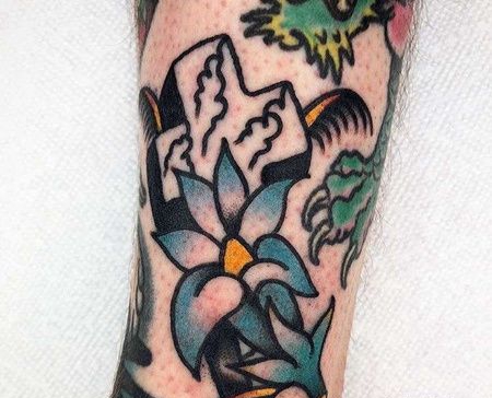 Old School小腿花卉十字架纹身图案