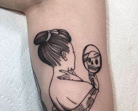 线条小腿女人纹身图案