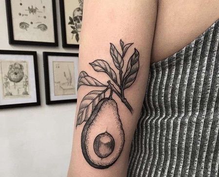 New School大臂牛油果纹身图案