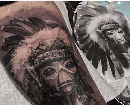 写实小腿外星人纹身图案