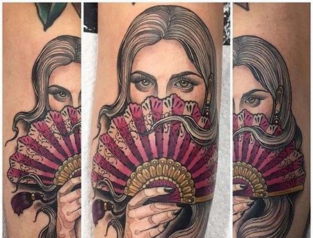 New School小腿女人扇子纹身图案