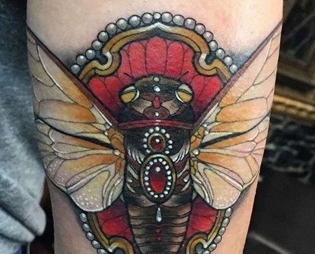 New School小腿蝉纹身图案