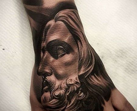 写实手背波塞冬纹身图案