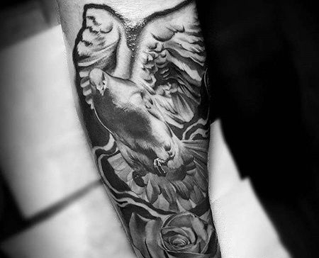 写实小臂鸽子玫瑰纹身图案