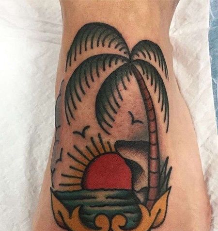 Old School脚背椰子树纹身图案