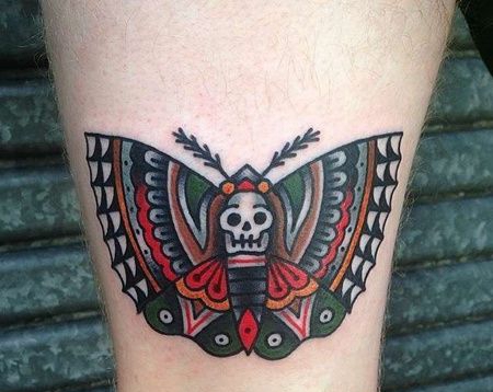 Old School大腿蛾子纹身图案