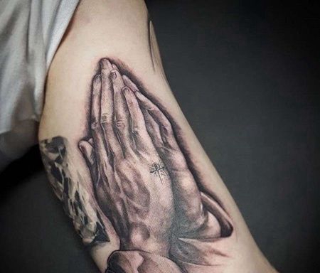 写实大臂手纹身图案