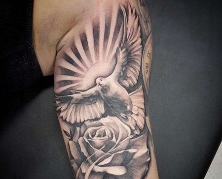 写实大臂鸽子玫瑰纹身图案