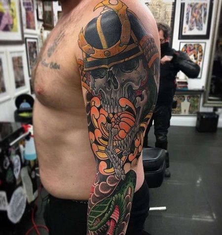 日式胳膊蛇鬼武士纹身图案