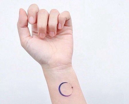 小清新手腕月亮纹身图案