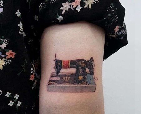 大臂缝纫机纹身图案