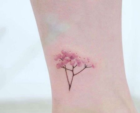 小清新脚踝桃子纹身图案