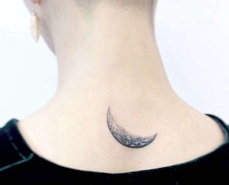 小清新月亮纹身图案