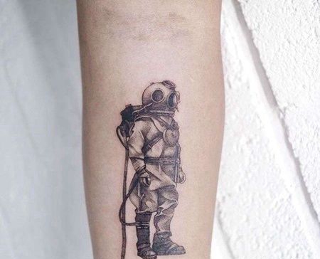 小清新小臂潜水员纹身图案