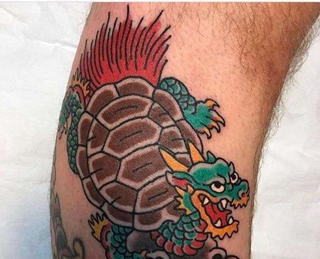 日式小腿龙龟纹身图案