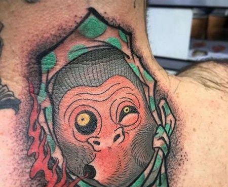 日式后颈猴头纹身图案