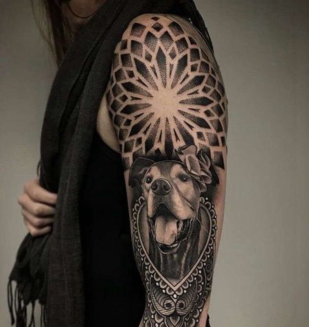 点刺大臂繁花纹身图案