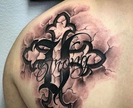 写实后肩十字架纹身图案