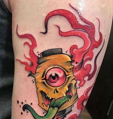 New School大臂灯笼鬼纹身图案