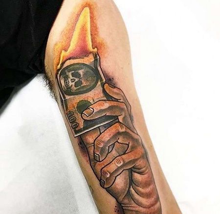 New School大臂手钞票纹身图案