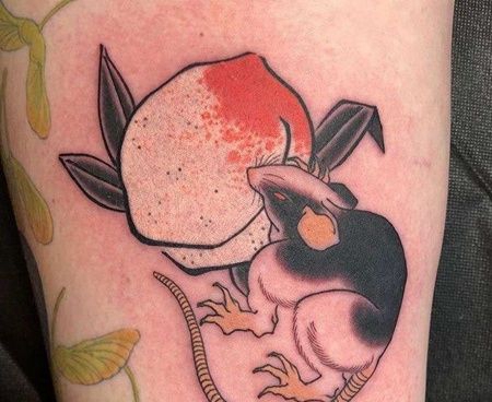 日式大腿老鼠桃子纹身图案