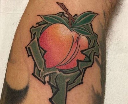 日式小腿桃子纹身图案