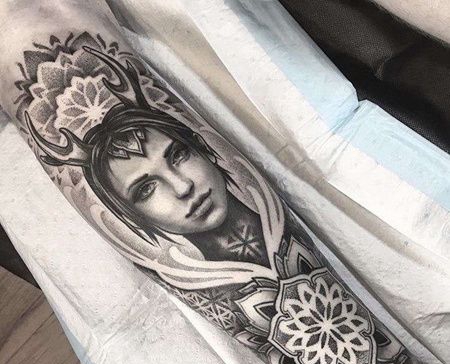 New School小臂繁花女人纹身图案