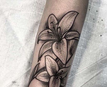 New School小臂百合纹身图案