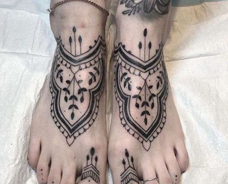 Old School脚背繁花纹身图案