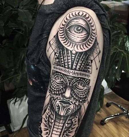 Old School大臂几何眼睛纹身图案