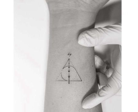 小清新小臂三角形纹身图案
