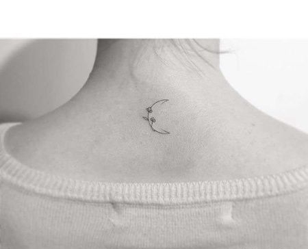 小清新后颈月亮纹身图案
