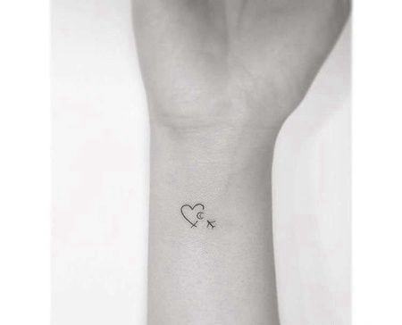 小清新手腕爱心飞机纹身图案