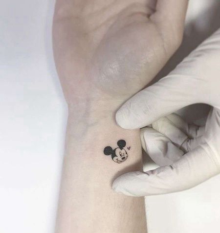 小清新手腕米老鼠纹身图案