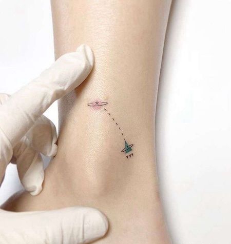 小清新脚踝飞碟纹身图案