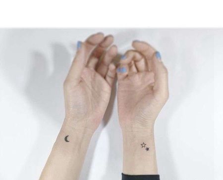 小清新手腕月亮星星纹身图案