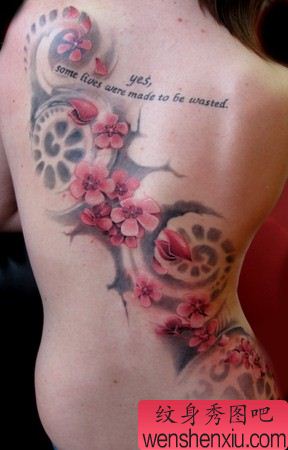 后背部樱花纹身图案图片