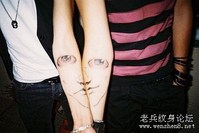 情侣手臂眼睛纹身图案