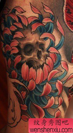 超另类的菊花骷髅刺青图案图片