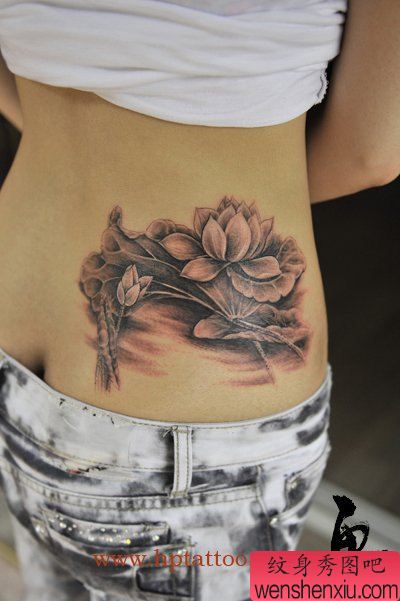 莲花纹身图案:腰部莲花荷叶纹身图案纹身图片