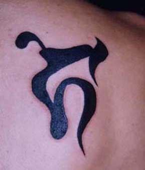 漂亮的梵文纹身图片