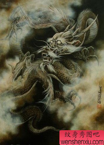 传统腾云龙纹身图案