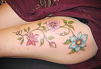 性感大腿花藤纹身图案