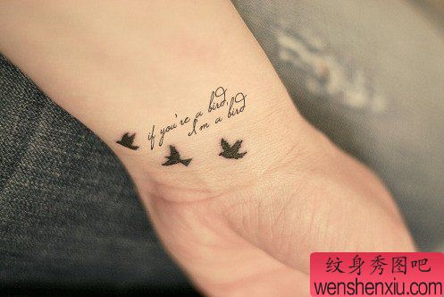 图腾纹身图案:手臂图腾文字小鸟纹身图案纹身图片