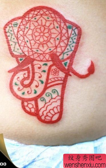 图腾纹身图案:腰部彩色图腾大象纹身图案纹身图片