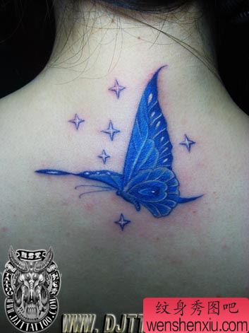 颈子蝴蝶星星纹身图案