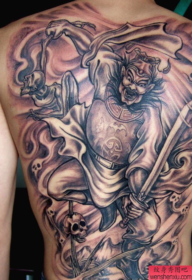 后背纹身图案：经典霸气的满背钟馗纹身图案图片（精品）
